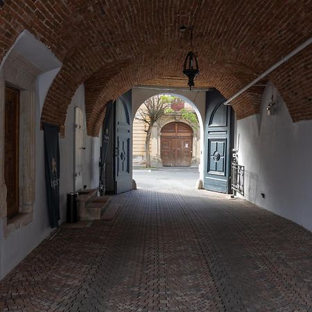 Bed and Breakfast Magister Seven Сібіу Екстер'єр фото